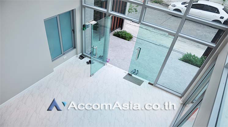 5  House for rent and sale in Sukhumvit ,Bangkok BTS Thong Lo AA16646